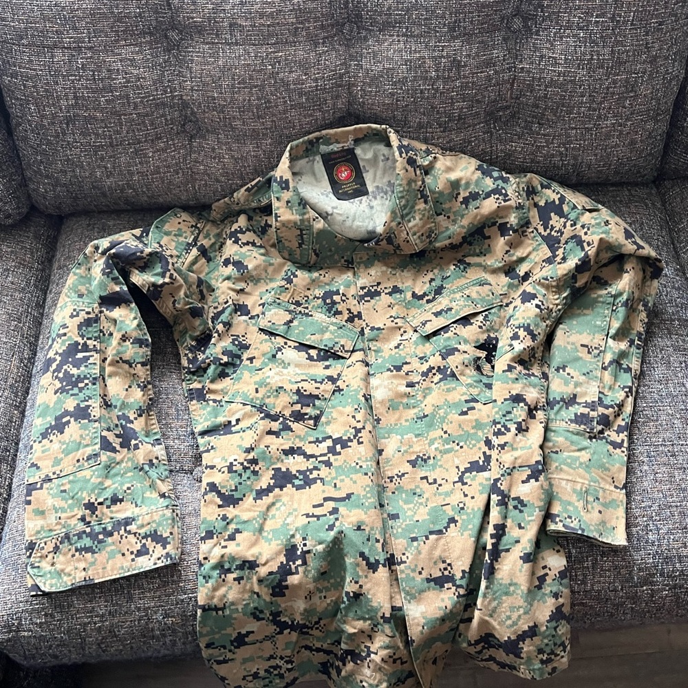 USMC Camouflage jacket. Jungle MARPAT pattern slightly used condition.